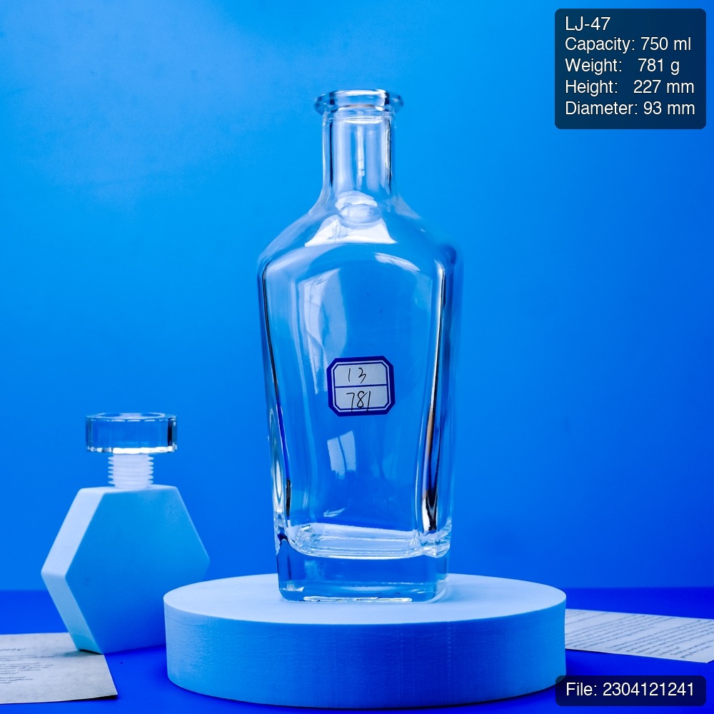 750ml Oval Extra Flint Spirit Bottle with Heavy Base