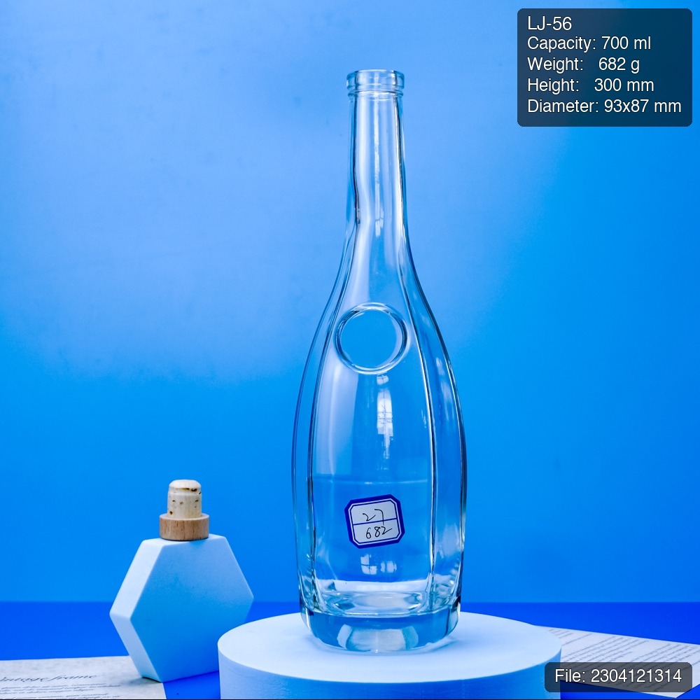 700ml Oval Super Flint Spirit Bottle with Heavy Base